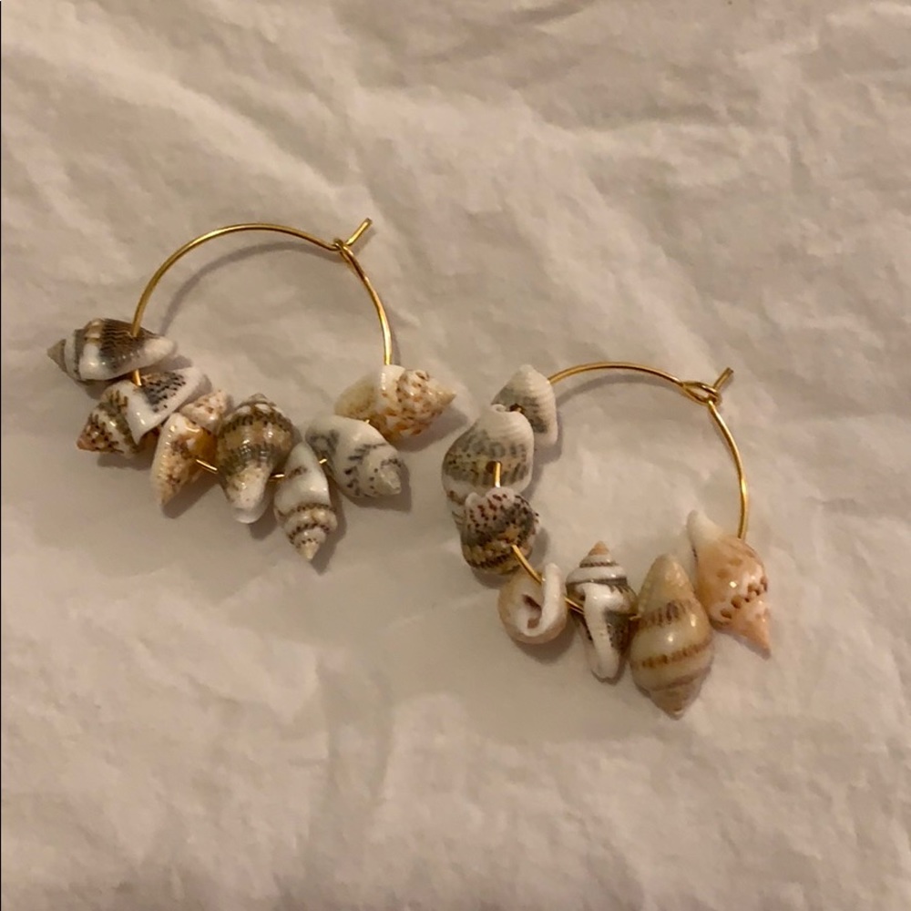 Mini Natural Shell 🐚 Gold Hoop Earrings
